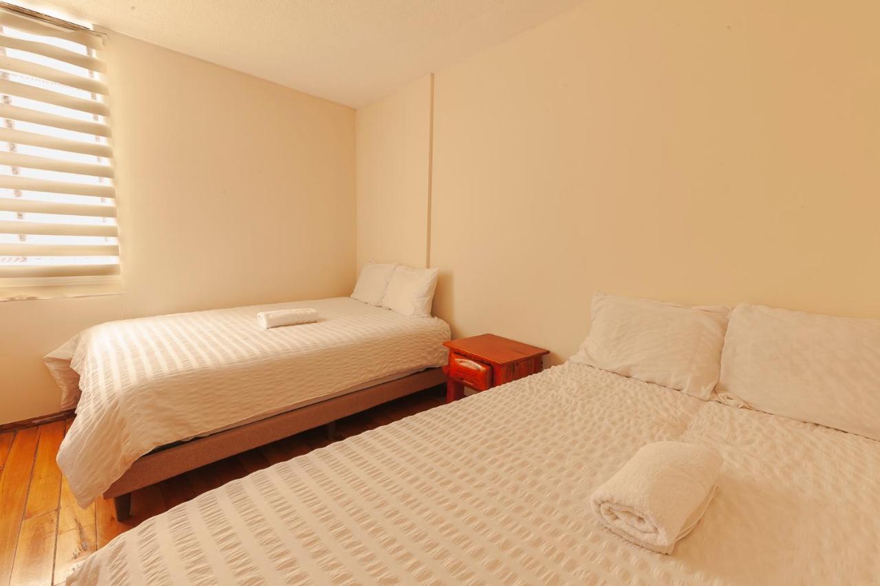 Los Ponchos Inn Apartasuite اوتابالو المظهر الخارجي الصورة