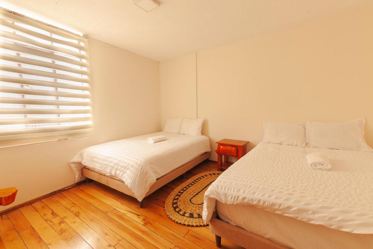 Los Ponchos Inn Apartasuite اوتابالو المظهر الخارجي الصورة