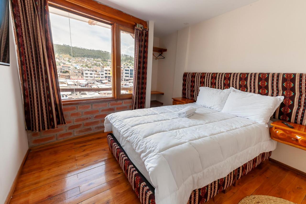 Los Ponchos Inn Apartasuite اوتابالو المظهر الخارجي الصورة
