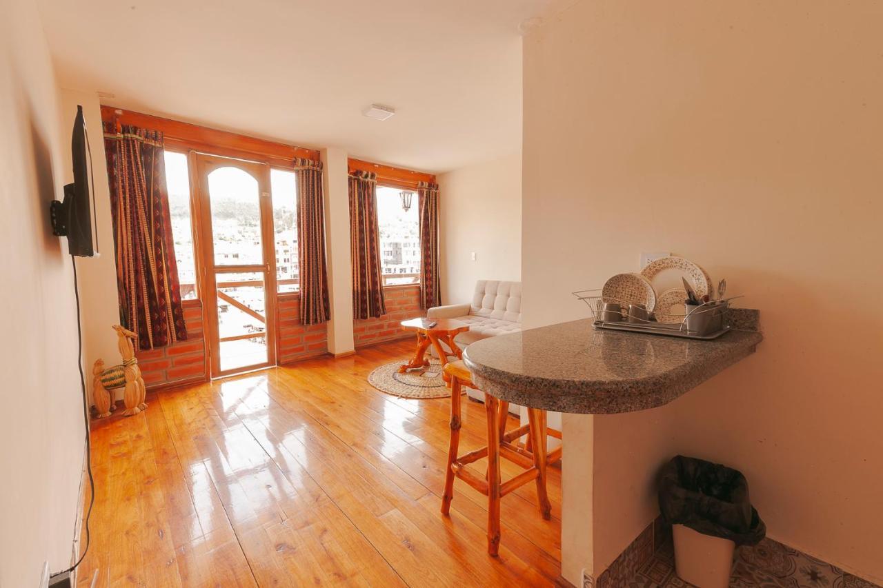 Los Ponchos Inn Apartasuite اوتابالو المظهر الخارجي الصورة